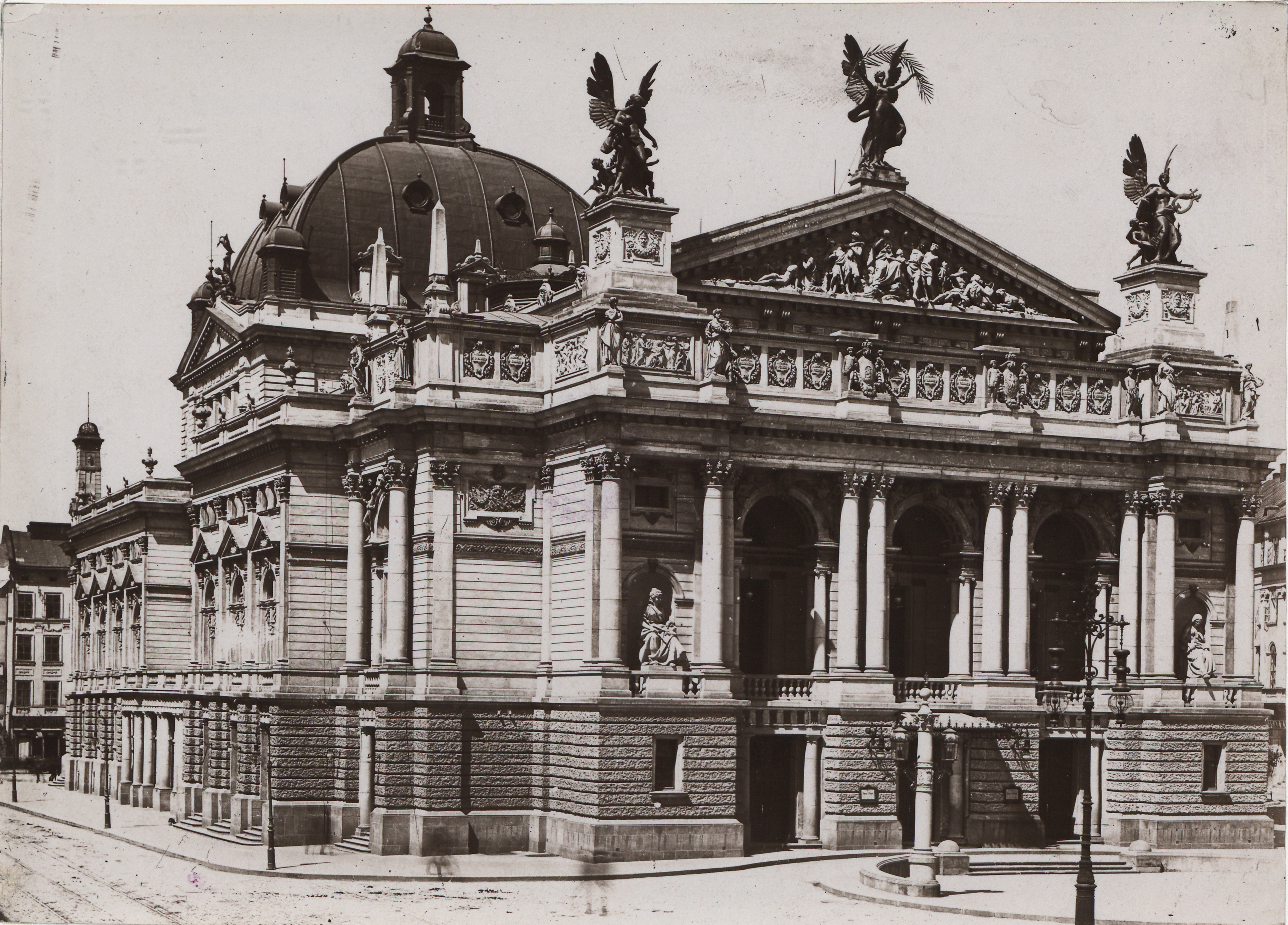 Miejski Teatr Wielki w 1910 roku.