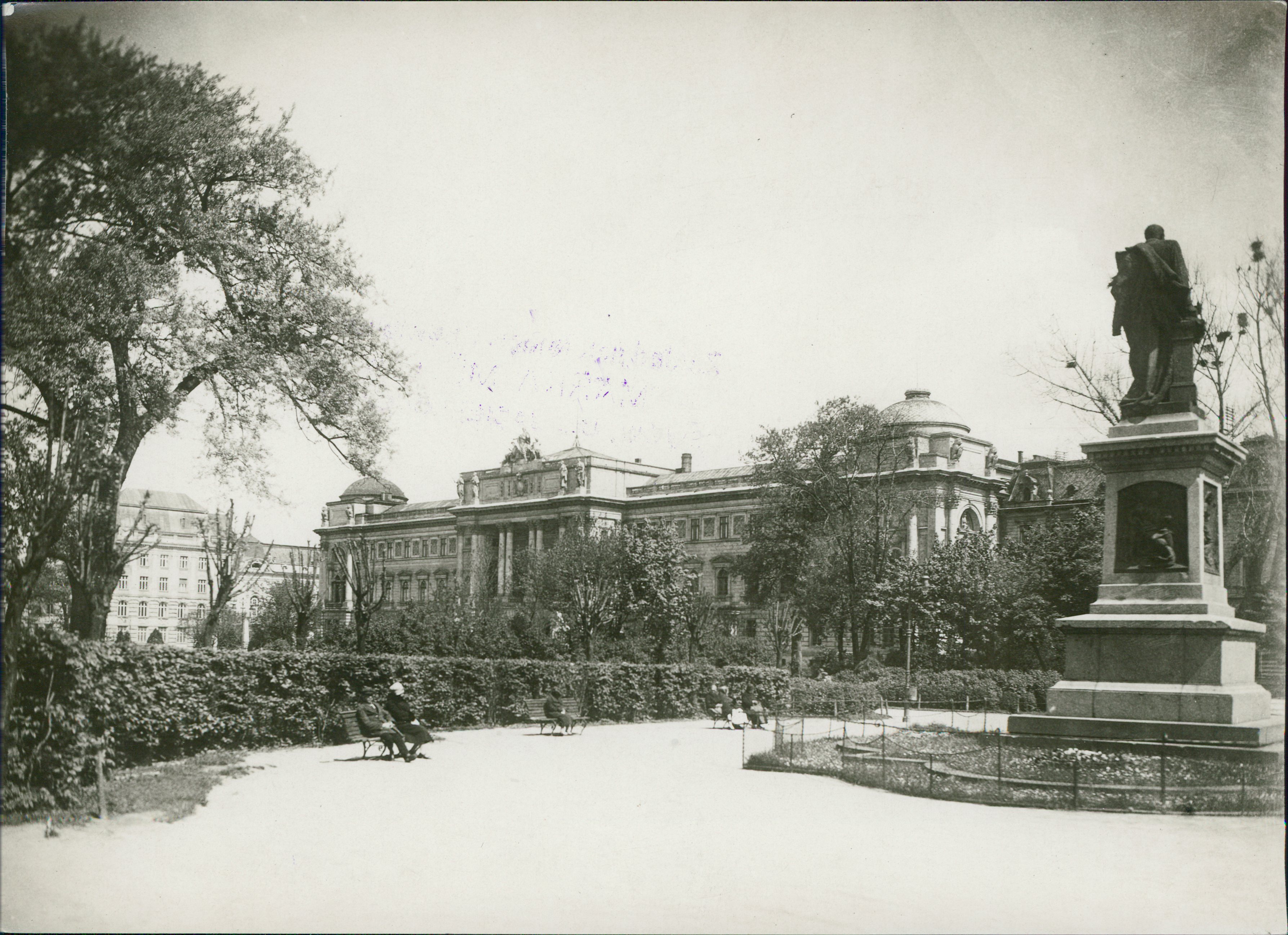 The Galician Diet building. On the right, the monument to one of Galician Governors, Agenor Gołuchowski