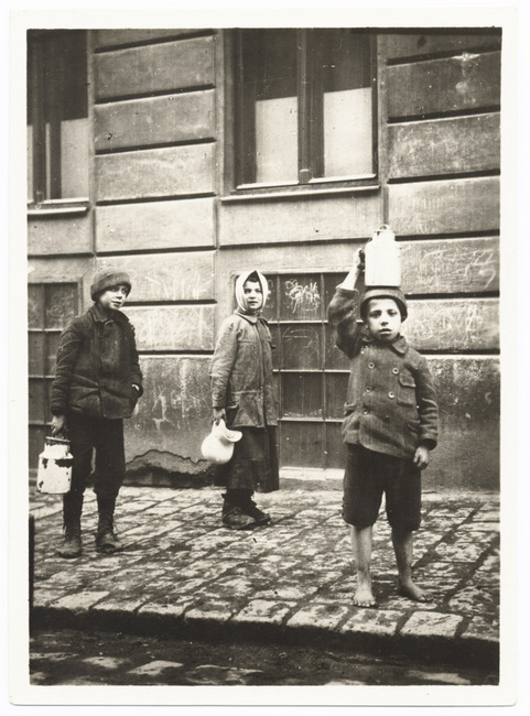 Children having received food after the pogrom. Source: YIVO digital archive