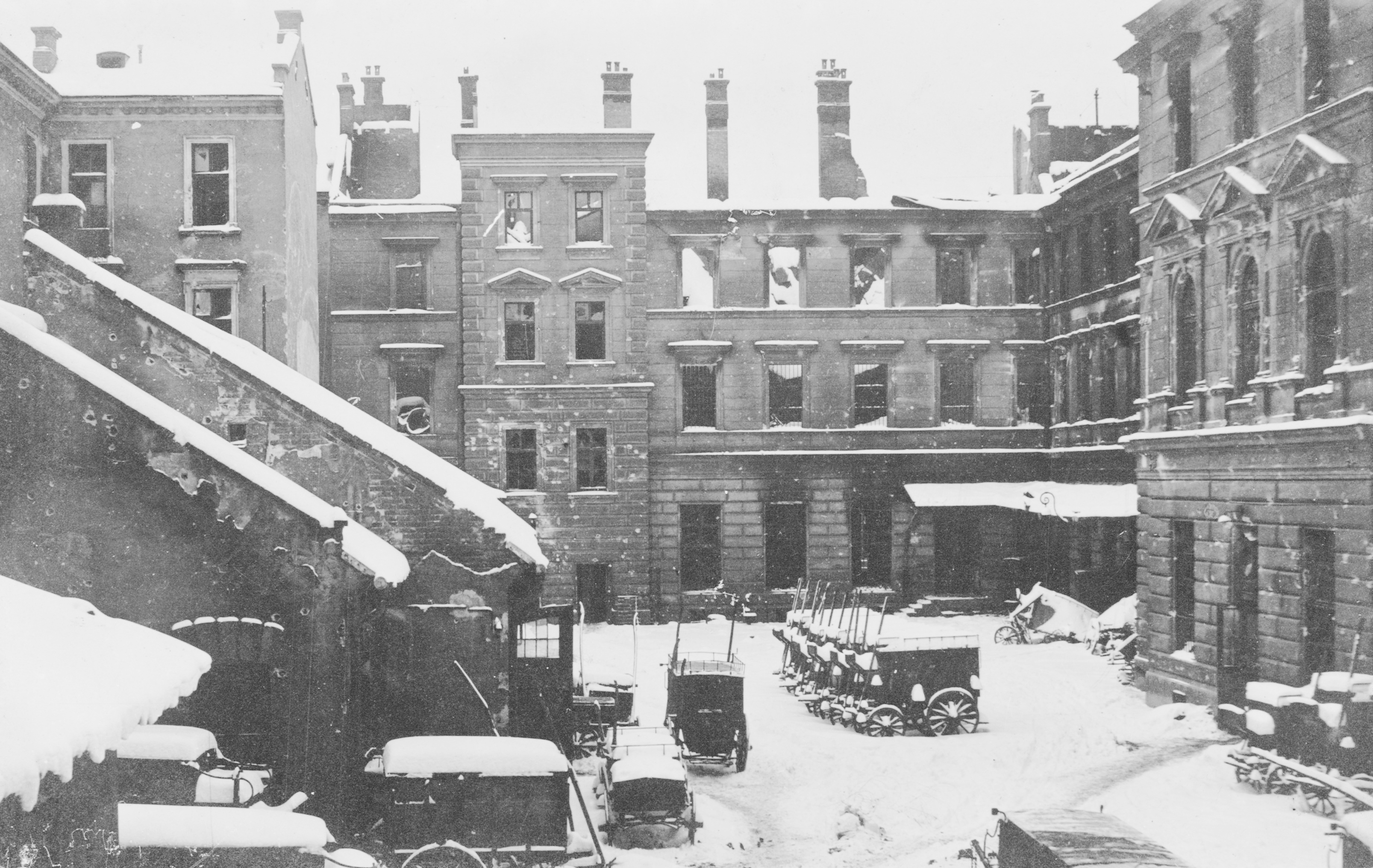 Main Post Office destroyed during the fighting.